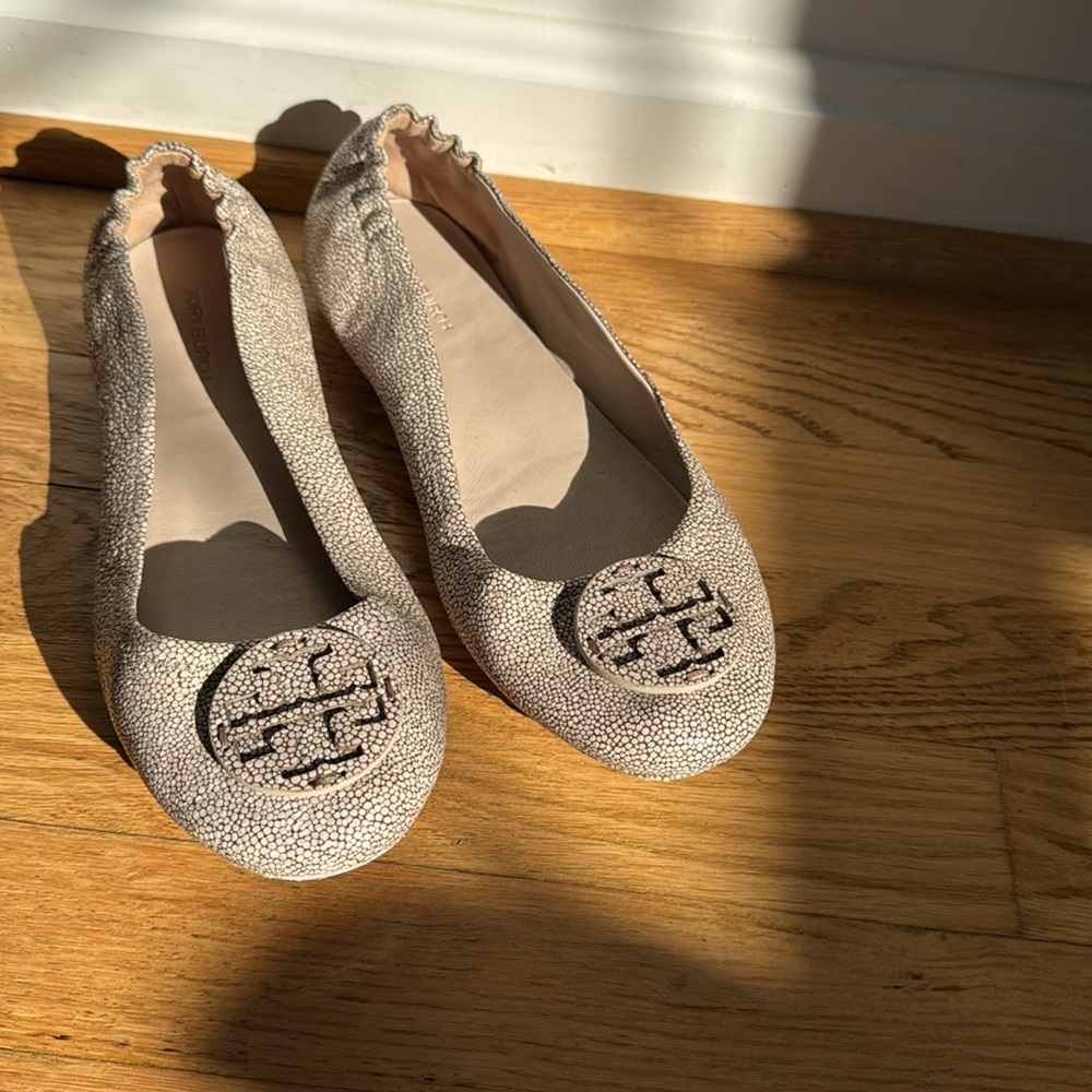 Tory Burch Minnie Travel Ballet Flat in Razza Stone 8.5M